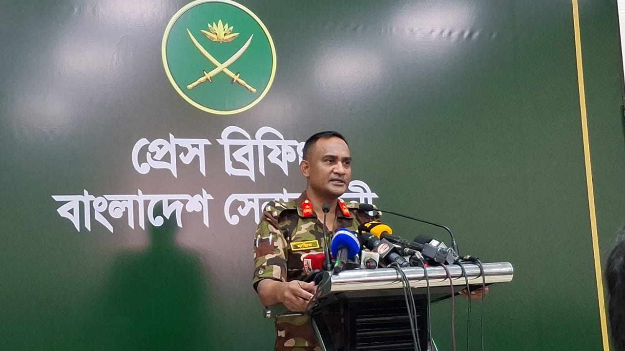 করিডোর বাস্তবায়নে সরকার-সেনাবাহিনীর কাঁধে কাঁধ মিলিয়ে অভিযান!"