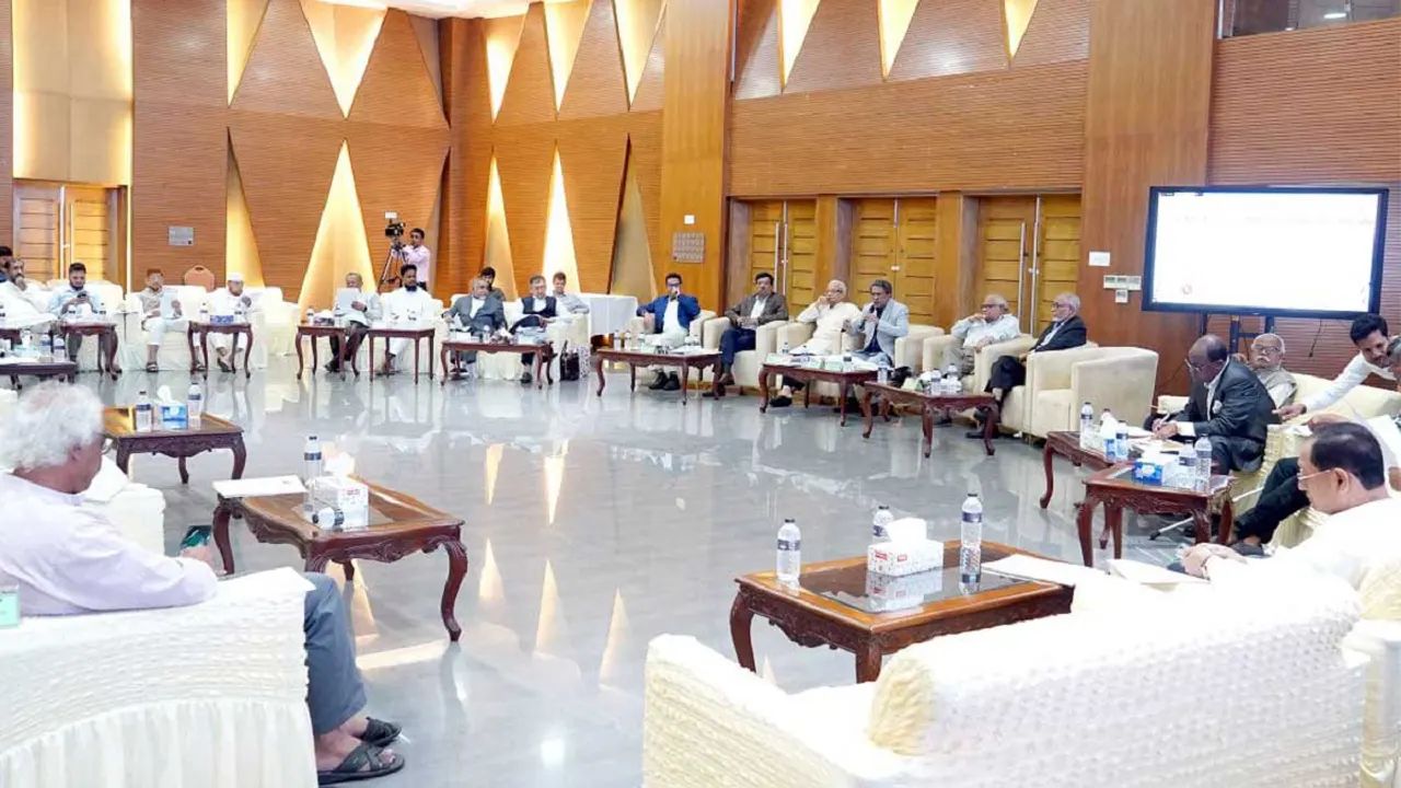 জরুরি অবস্থা: মন্ত্রিসভার অনুমোদন বাধ্যতামূলক, রাজনৈতিক দলগুলোর সম্মতি