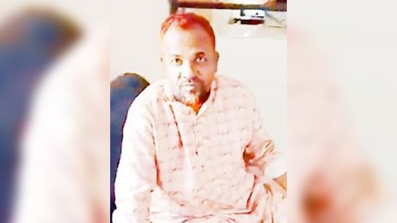 আ’লীগ নেতাকে ছাড়িয়ে নিতে থানায় জামায়াত নেতা