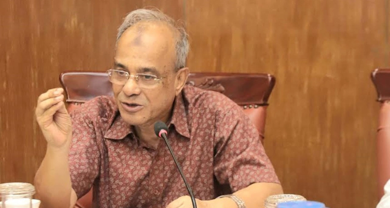 সেনাবাহিনীকে মাঠ থেকে সরিয়ে নেওয়া হচ্ছে না: স্বরাষ্ট্র উপদেষ্টা