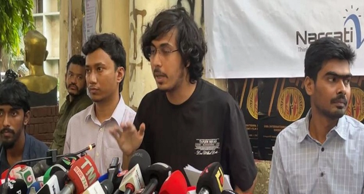 কে এগিয়ে এবারের ডাকসু নির্বাচনে? জরিপে উঠে এলো যে তথ্য