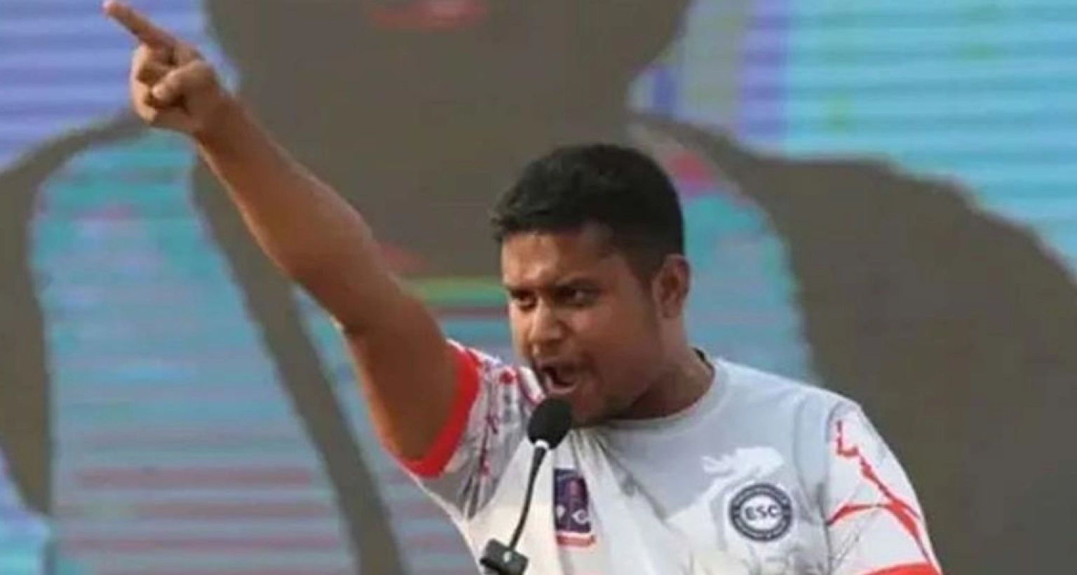 হাসনাতের জন্য নির্বাচন থেকে সরে দাঁড়ালেন জামায়াত প্রার্থী