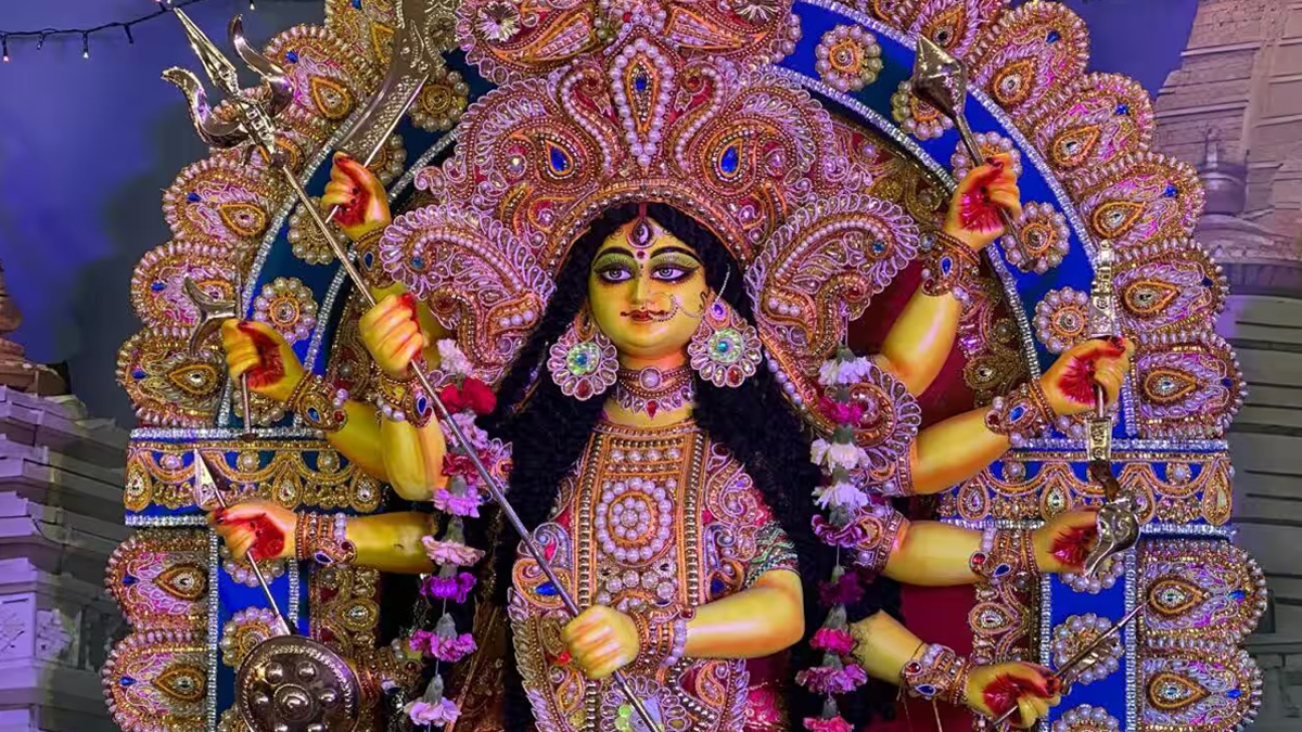 শারদীয় দুর্গোৎসবের মহাসপ্তমী আজ