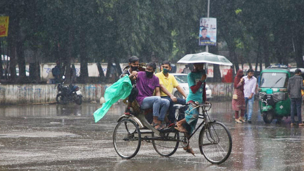 ঢাকায় সামান্য বৃষ্টির পূর্বাভাস, অপরিবর্তিত থাকছে তাপমাত্রা