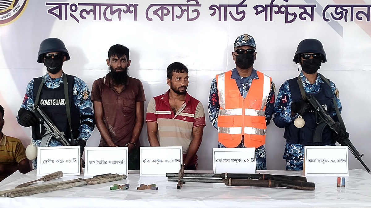 সুন্দরবনে ডাকাতের হাতে জিম্মি ৯ জেলে উদ্ধার, আটক ২