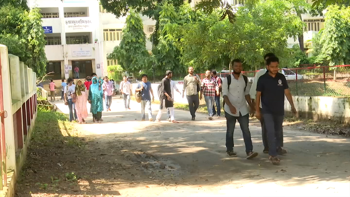 জাকসু নির্বাচনের ভোটগ্রহণ শুরু