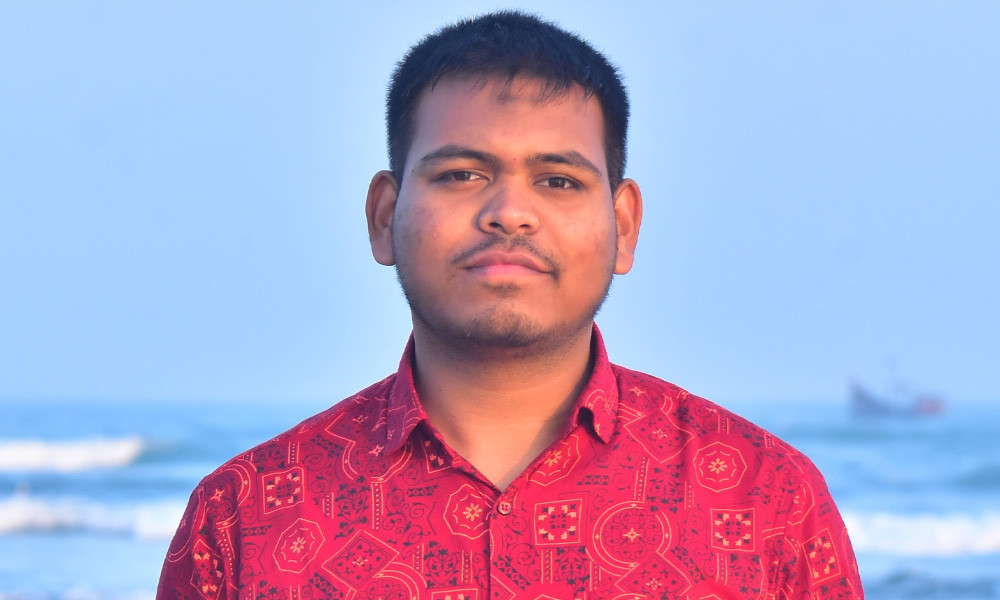 মাহিন সরকারের বহিষ্কার আদেশ প্রত্যাহার করল এনসিপি