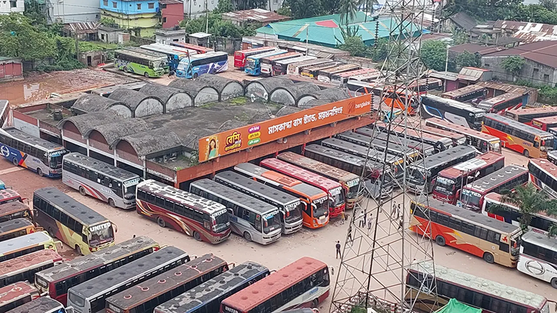 ময়মনসিংহে জুলাইযোদ্ধাকে অপমান, পাল্টাপাল্টি কর্মসূচিতে বাস চলাচল বন্ধ