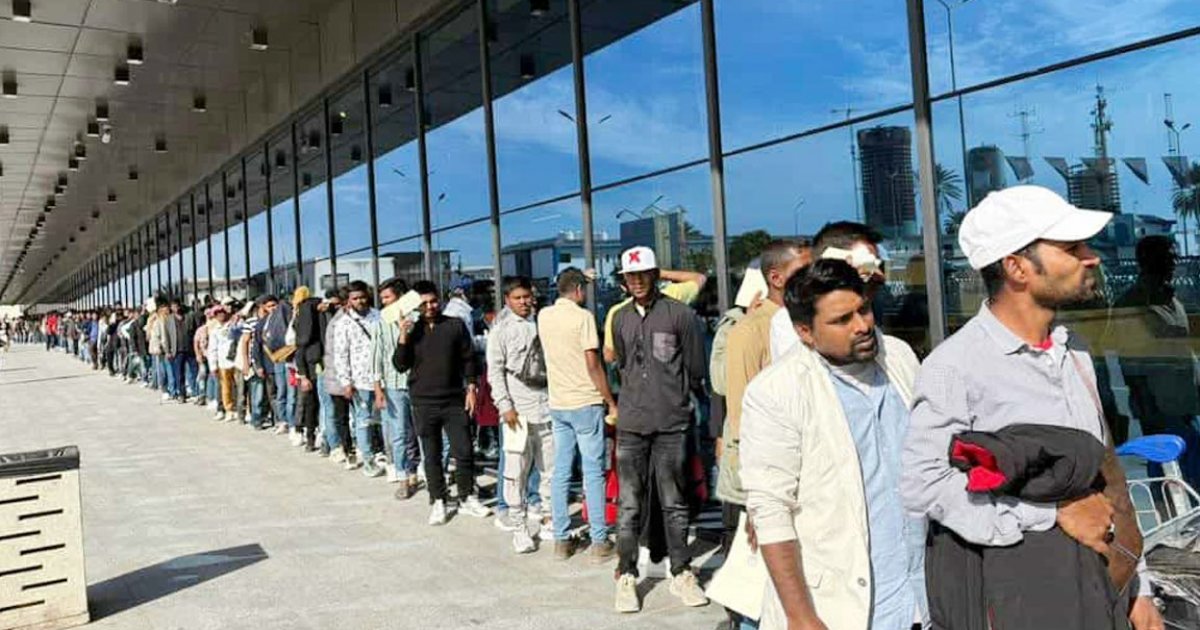 লিবিয়া থেকে সকালে দেশে ফিরবেন ৩০৯ বাংলাদেশি