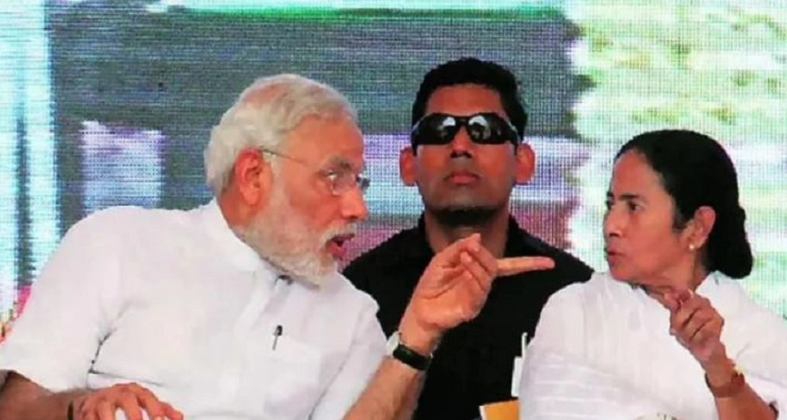 দুশ্চিন্তায় লাখ লাখ ভারতীয়!