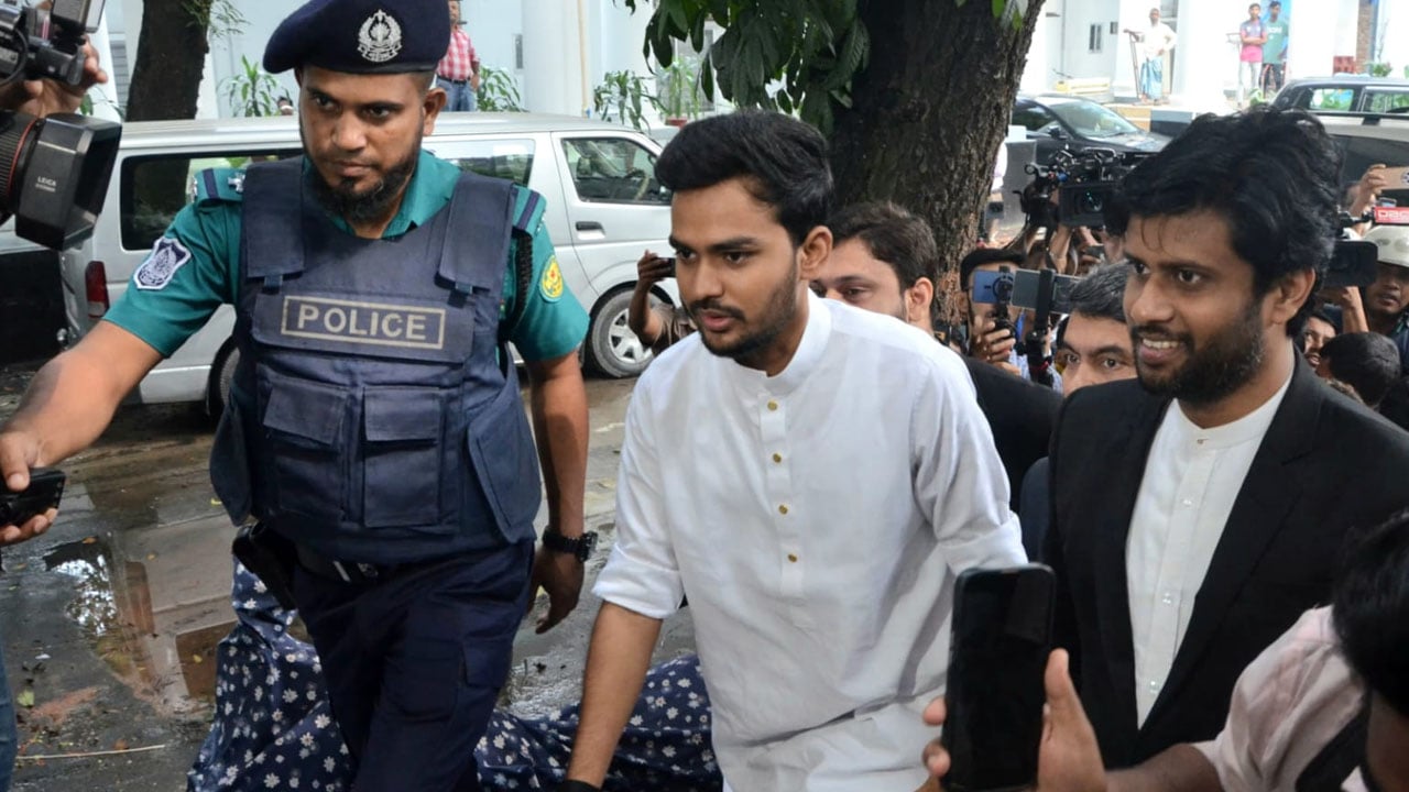 চানখারপুলে ৬ হত্যা: আজ আবার সাক্ষ্য দেবেন উপদেষ্টা আসিফ