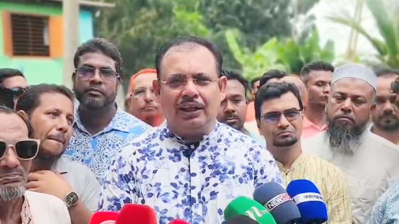 ফার্মগেটে নিহত কালামের দুই সন্তানের লেখাপড়ার দায়িত্ব নিলেন বিএনপি নেতা