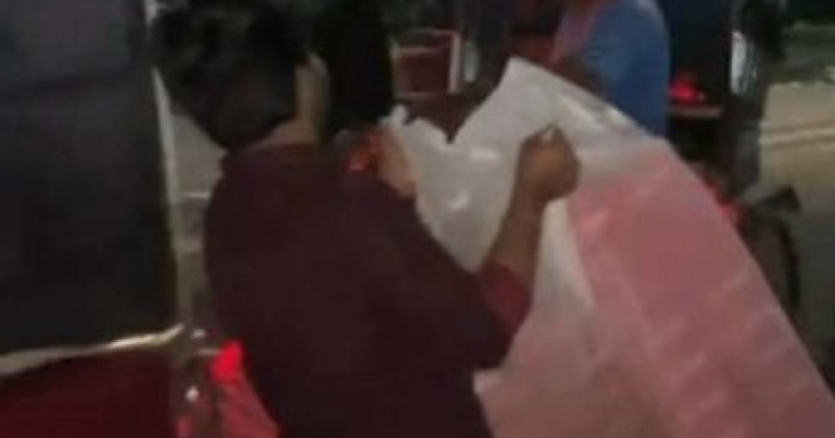 ২০০ প্যাকেট নাশতা বাজেয়াপ্ত করার পর মিটিং স্থগিত করলো শিবির প্যানেল