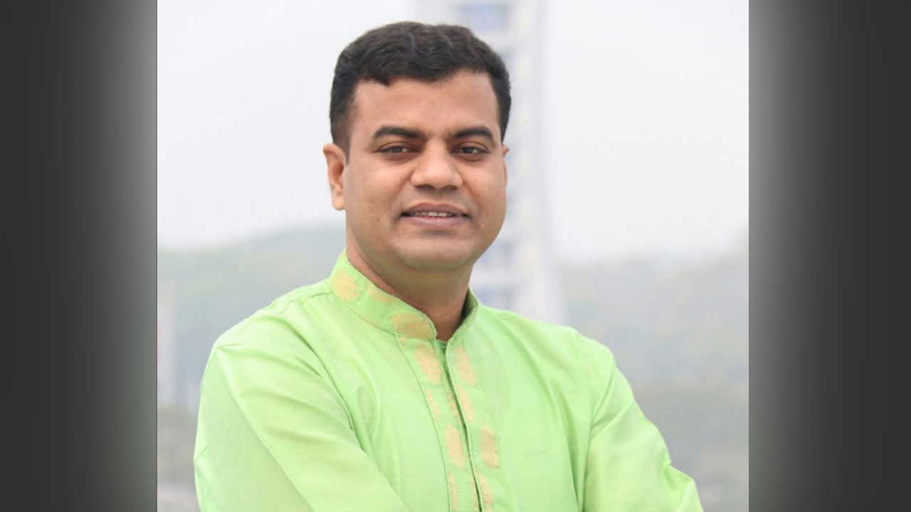 সাংবাদিককে পুড়িয়ে হত্যার হুমকির অভিযোগ শ্রমিকলীগ নেতার বিরুদ্ধে