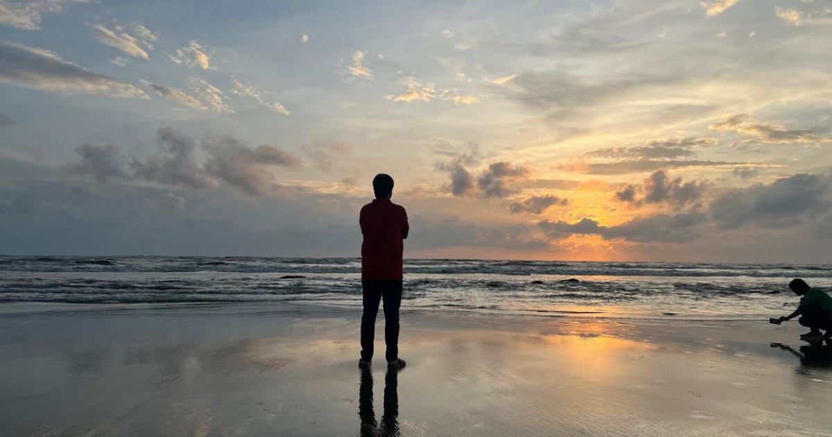 পাহাড় আর সমুদ্র মিশেছে যেখানে