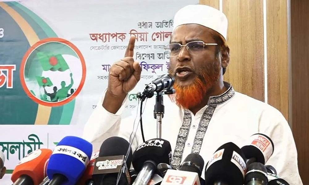 আমাদের পরিচয় হলো আমরা শেষ নবী হজরত মুহাম্মদের (সা.) উম্মত: গোলাম পরওয়ার
