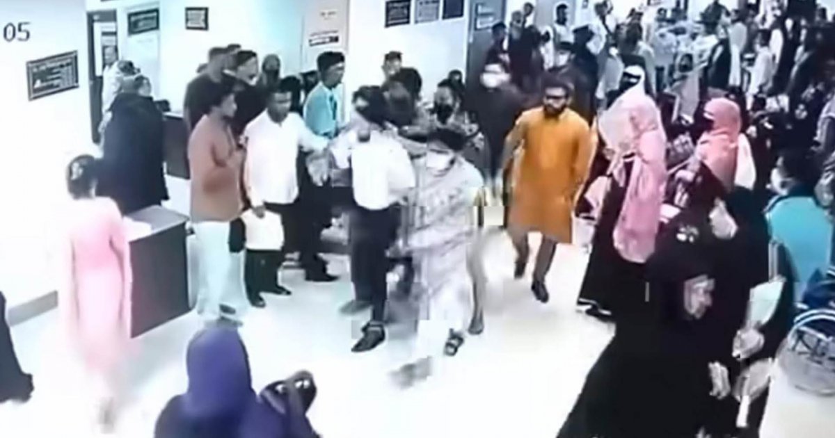 ছাত্রলীগ ট্যাগ দিয়ে হাসপাতাল থেকে তুলে নিয়ে ১৬ ঘণ্টা আটকে রেখে ২০ লাখ টাকা দাবি