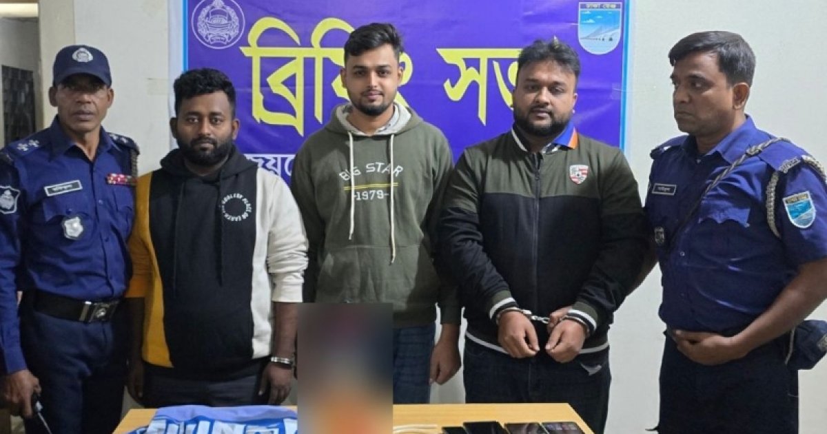 পেট্রোল বোমাসহ ছাত্রলীগ-স্বেচ্ছাসেবকলীগের ৩ নেতা আটক
