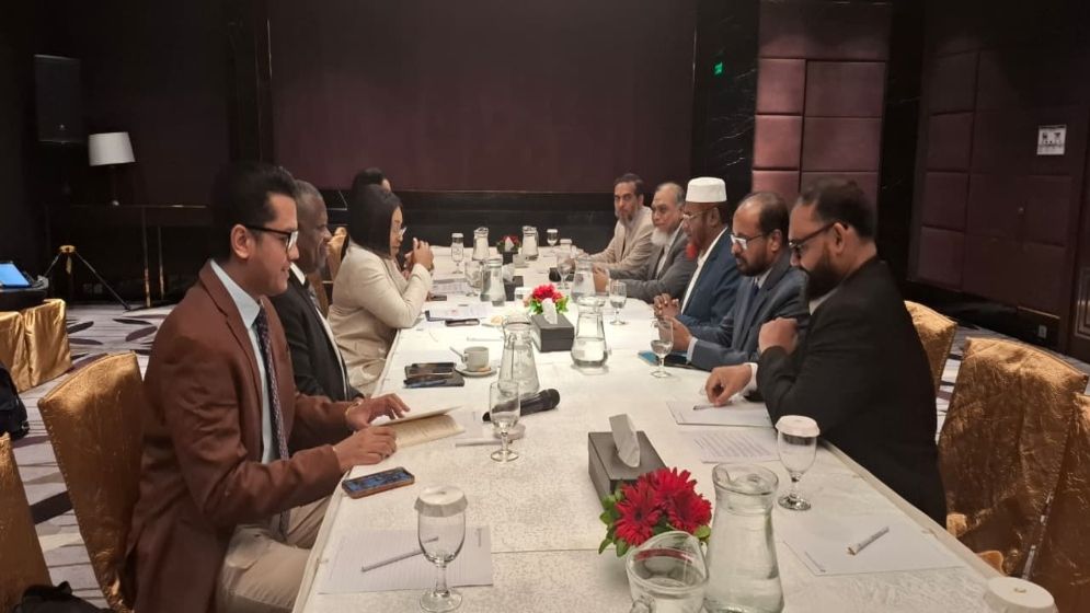 কমনওয়েলথ প্রতিনিধি দলের সদস্যদের সঙ্গে জামায়াত নেতাদের বৈঠক
