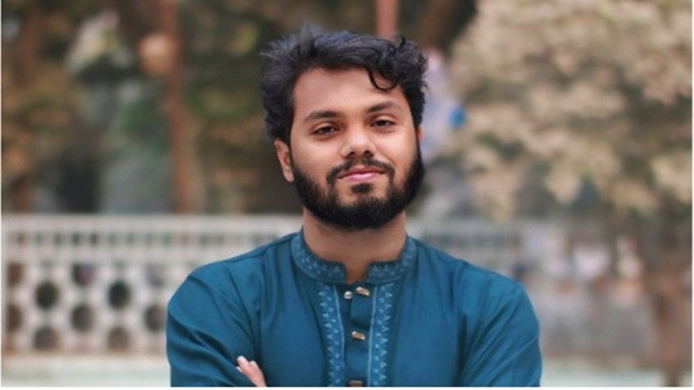 নির্বাচনী প্রচারণায় ওসমান হাদির গায়ে ‘ময়লা পানি’ নিক্ষেপ