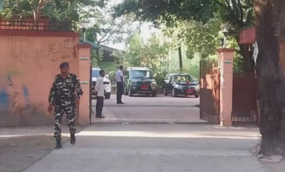 চিকেন’স নেক-এর নিরাপত্তা বাড়াতে শিলিগুড়িতে উচ্চ পর্যায়ের বৈঠক