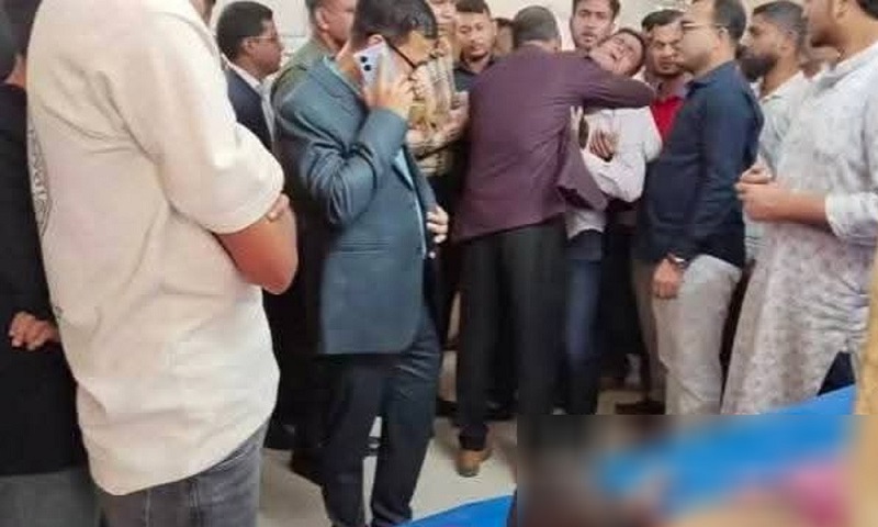 হোমনায় এসিল্যান্ডের গাড়ির চাপায় প্রাণ গেল শিশুর