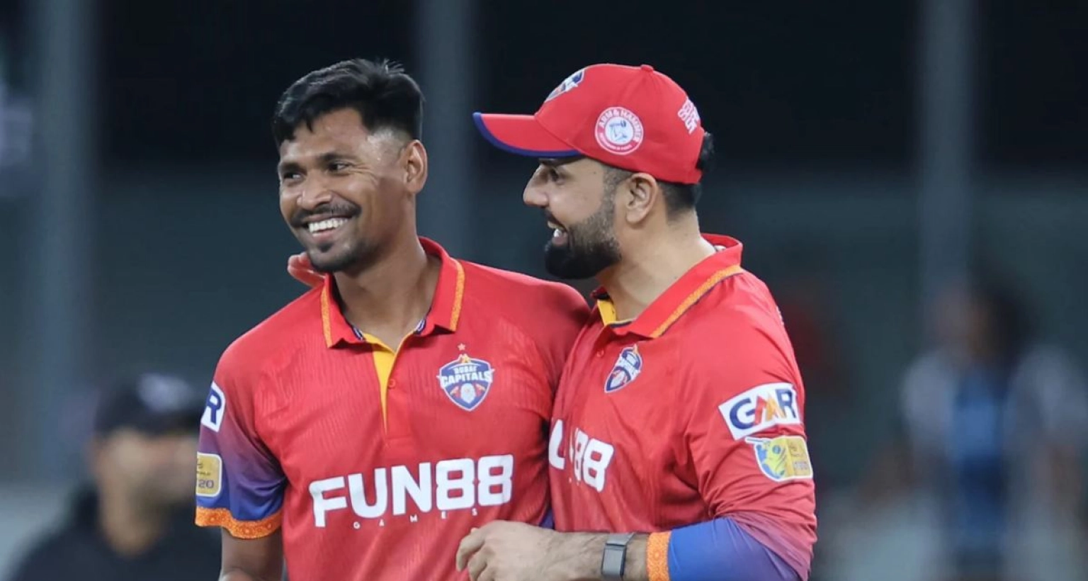 প্রথম জয়ে মুস্তাফিজের ঝলক, শিকার হলেন ভয়ঙ্কর হয়ে ওঠা ফিল সল্টও