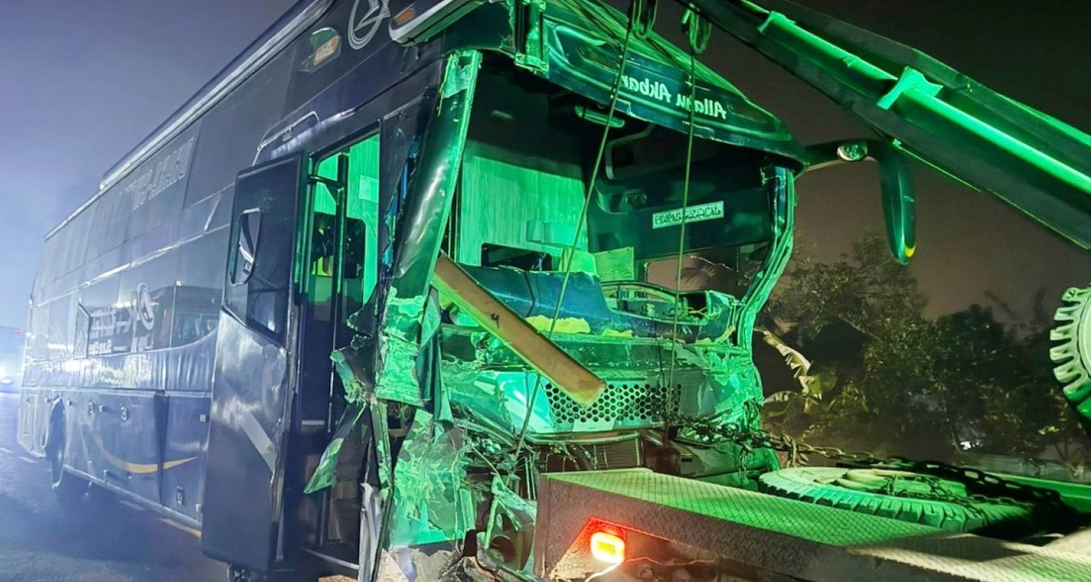 কুমিল্লার চৌদ্দগ্রামে যাত্রীবাহী বাস ও পিকআপের সংঘর্ষ