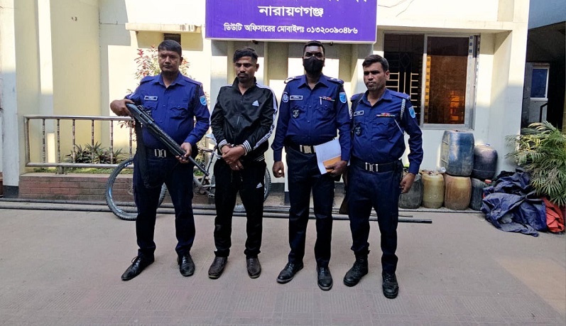 ফেসবুকে অপপ্রচার ও চাঁদা দাবির অভিযোগে টিপু গ্রেপ্তার