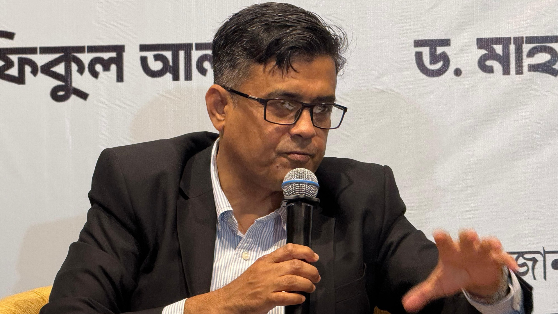 তফসিল ঘোষণার পর রাস্তায় কোনো দাবি-দাওয়া নিয়ে নামলে কঠোরভাবে দমন করা হবে: প্রেস সচিবের কড়া হুঁশিয়ারি