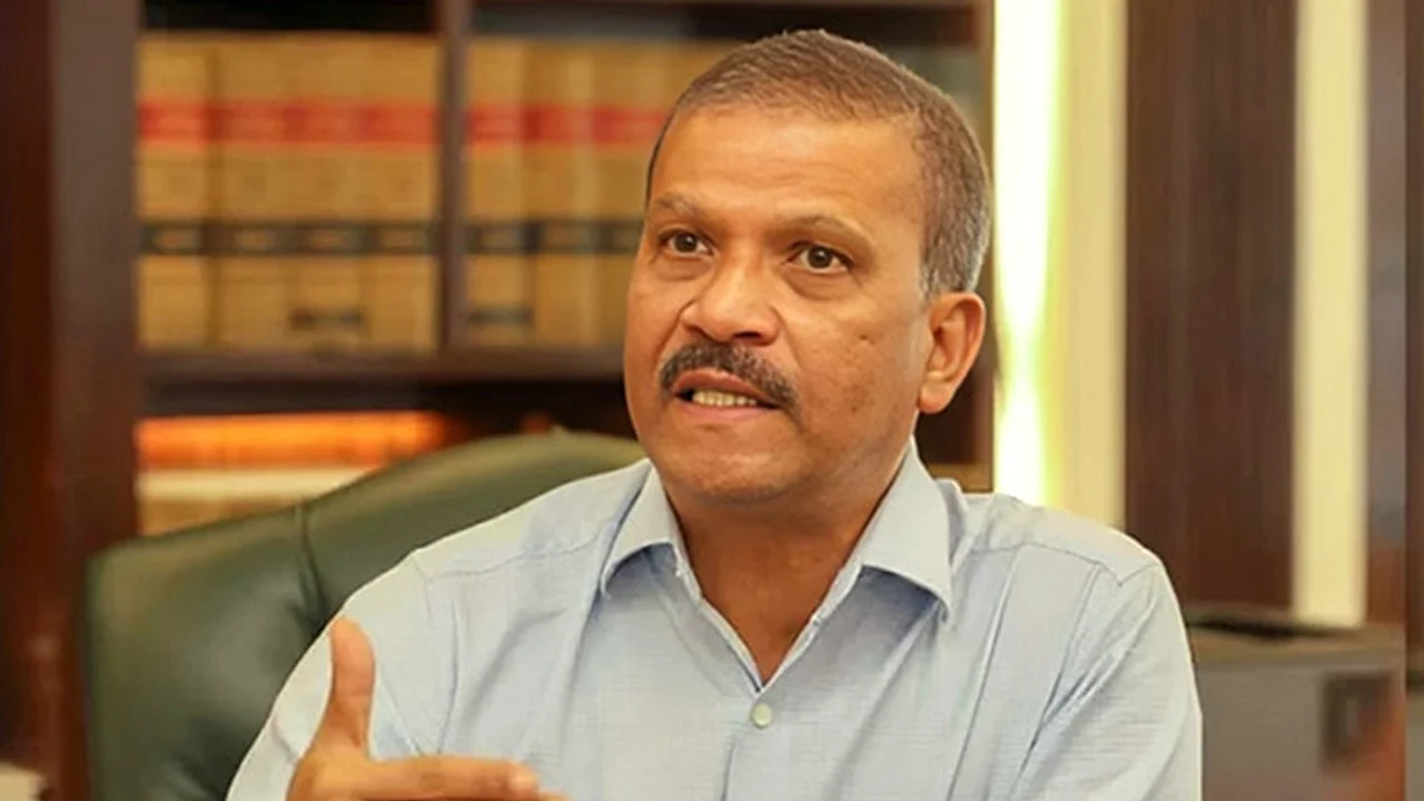 ফয়সালের জামিনে যুক্ত ছিলো বড় রাজনৈতিক দলের নেতার প্রভাবশালী আইনজীবীরা : আইন উপদেষ্টা