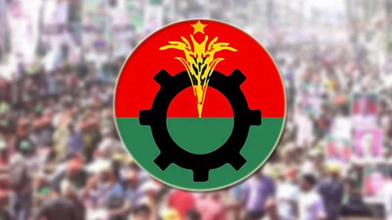 চুড়ান্ত তালিকায় মনোনয়ন বাতিলে কান্নায় ভেঙে পড়লেন নড়াইল জেলা বিএনপি নেতা মনিরুল