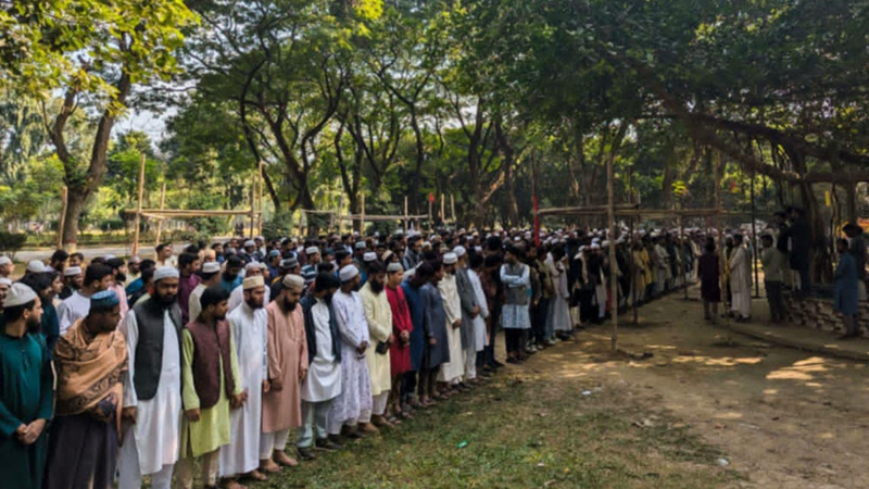 ইবিতে ওসমান হাদির গায়েবানা জানাজা অনুষ্ঠিত