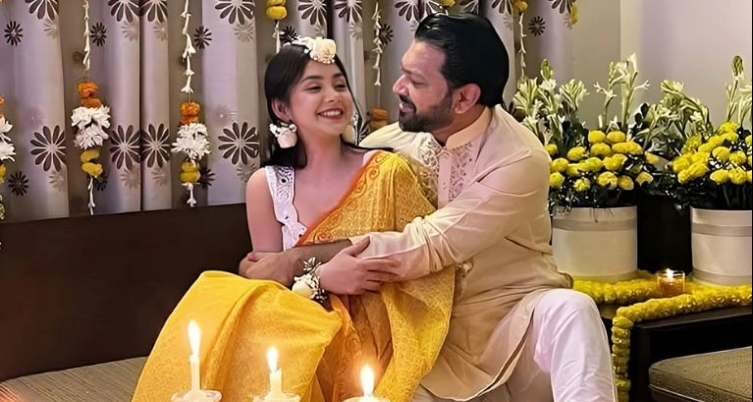 রোজার দিক থেকে তাহসানকে মুছে ফেলা হয়নি