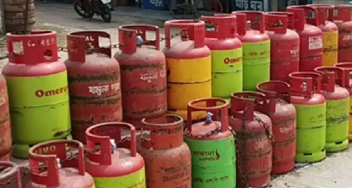 হঠাৎ এলপি গ্যাস নিয়ে ‘অরাজকতার’ পর এবার মিলল সুখবর