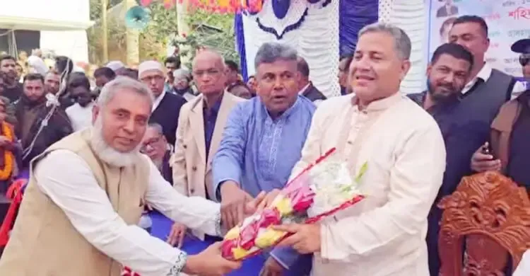 শতাধিক আওয়ামী লীগ নেতা-কর্মীর বিএনপিতে যোগদান