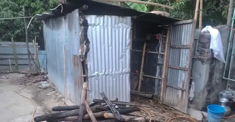 জামায়াত নেতার বাড়িতে অগ্নিসংযোগ | Barta Bazar