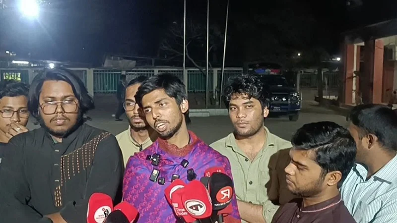 ভারতীয় নাম্বার থেকে হত্যার হুমকি, জিডি করলেন ডাকসু নেতা