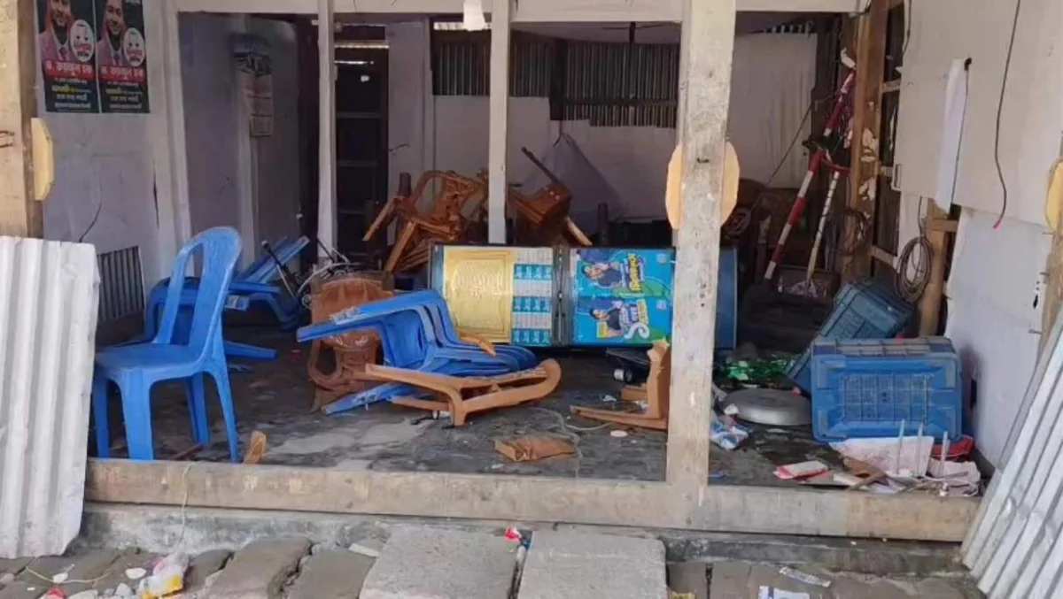 জামায়াত সমর্থকদের বাড়িঘর ও ব্যবসা প্রতিষ্ঠানে হামলা–ভাঙচুর, আহত ২