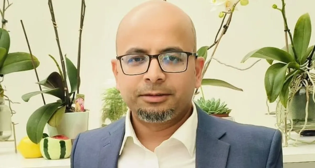 দেশ ছাড়লেন প্রধান উপদেষ্টার বিশেষ সহকারী ফয়েজ আহমদ তৈয়্যব