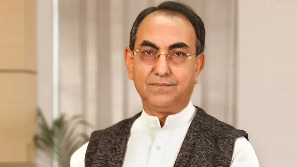 গৃহায়ন ও গণপূর্ত মন্ত্রণালয়ের দায়িত্ব পেলেন মির্জা আব্বাস