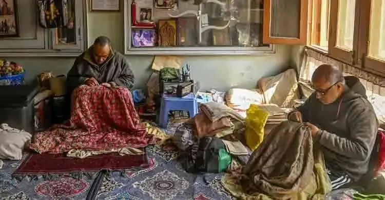 ধর্মীয় পরিচয়ের কারণে ভারতজুড়ে হামলার শিকার হচ্ছেন কাশ্মিরি ফেরিওয়ালারা