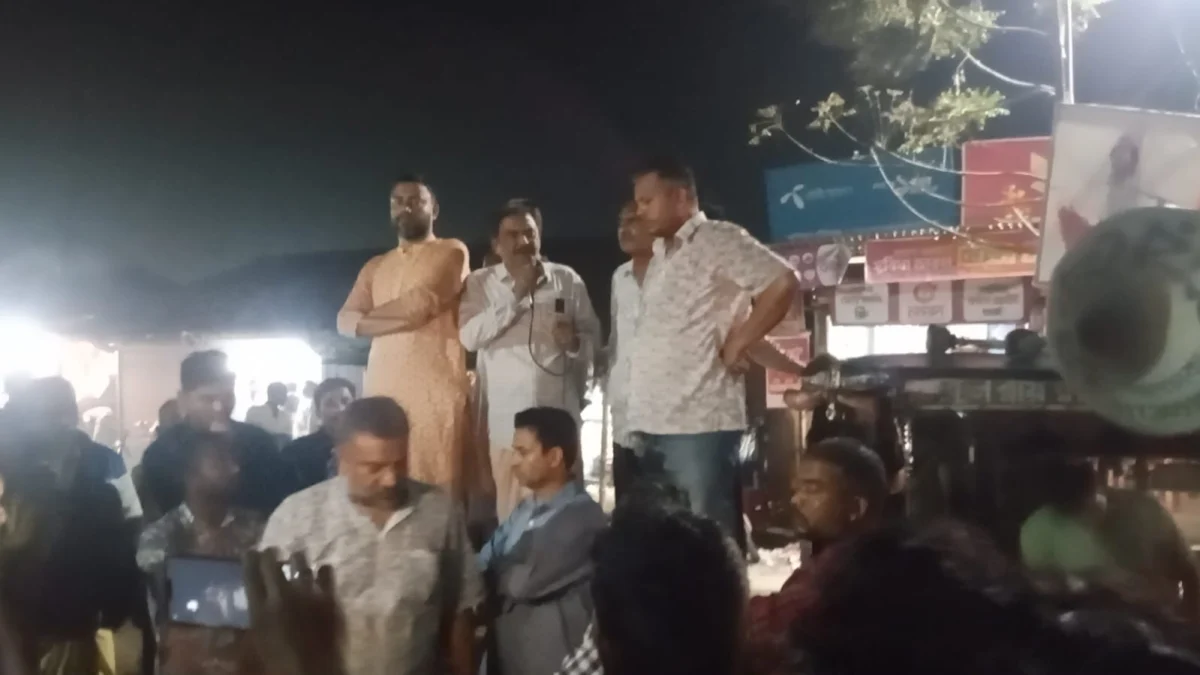 ওয়ারেন্টভুক্ত যুবদল কর্মী গ্রেপ্তার: বিএনপির বিক্ষোভ, সাংবাদিক লাঞ্ছনার অভিযোগ