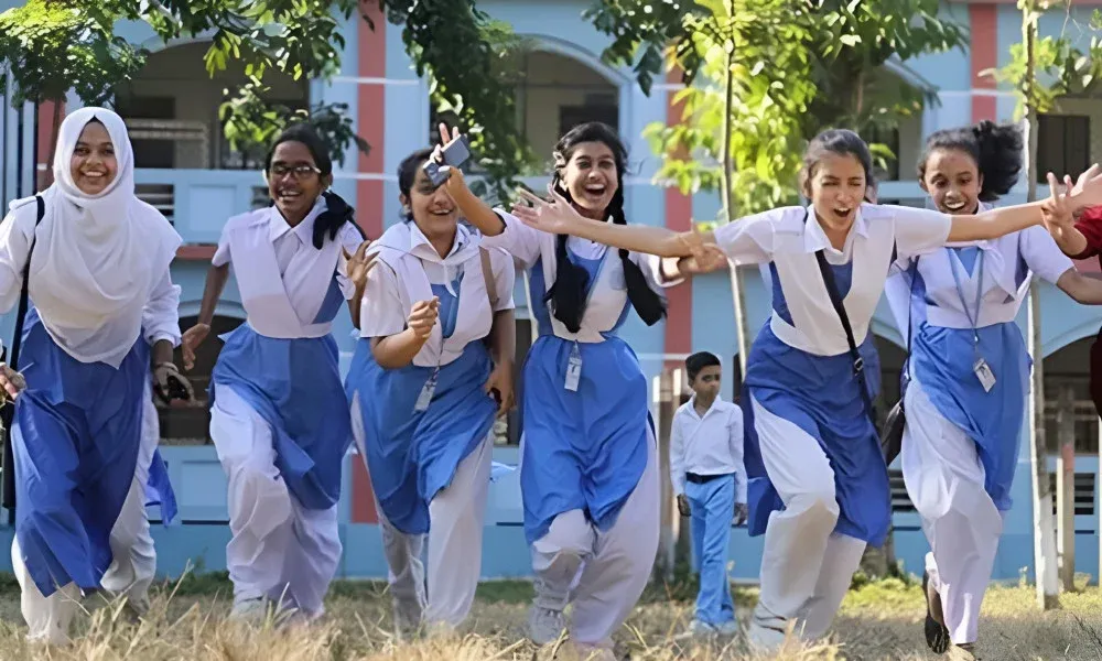 সব শিক্ষাপ্রতিষ্ঠানে ৩ দিন অনলাইন ক্লাসের সিদ্ধান্ত
