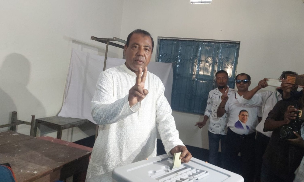 বগুড়া-৬ আসনের উপনির্বাচন: ৪০ কেন্দ্রের ফলে বিপুল ভোটে এগিয়ে ধানের শীষ