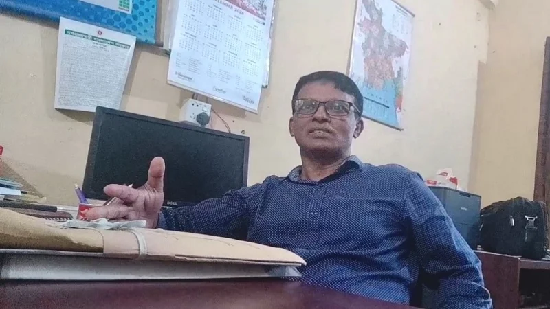 অনুদানের ৬০ টি গরুর নেই হদিস, সাংবাদিকদের তথ্য দিতে নারাজ মৎস্য কর্মকর্তা