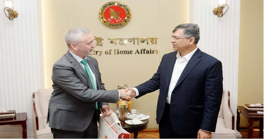 বাংলাদেশ পুলিশকে আধুনিকায়নে ইইউর সহযোগিতা চাইলেন স্বরাষ্ট্রমন্ত্রী