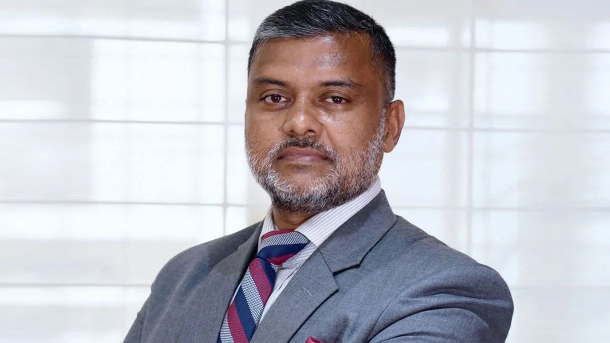 বার কাউন্সিল নির্বাচনে অংশ নেওয়ার ঘোষণা শিশির মনিরের