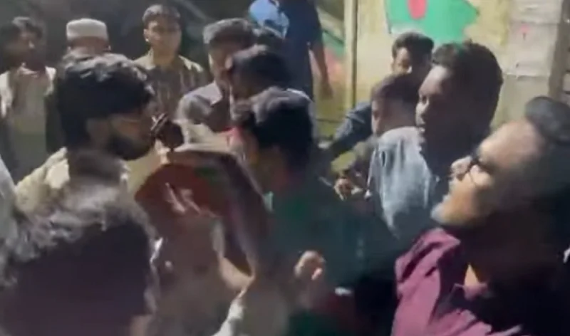 ঢাবির আবাসিক হলে দ্বন্দ্বে জড়ালো ছাত্রদল-শিবির
