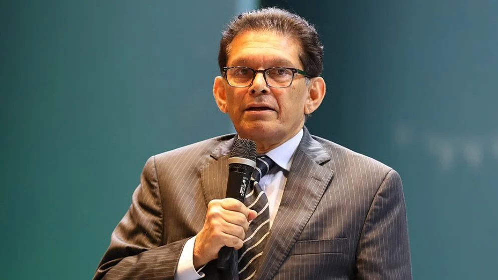 দায়িত্ব ছাড়ার প্রসঙ্গে হুমায়ুন রশীদ চৌধুরীর উদাহরণ টানলেন পররাষ্ট্রমন্ত্রী